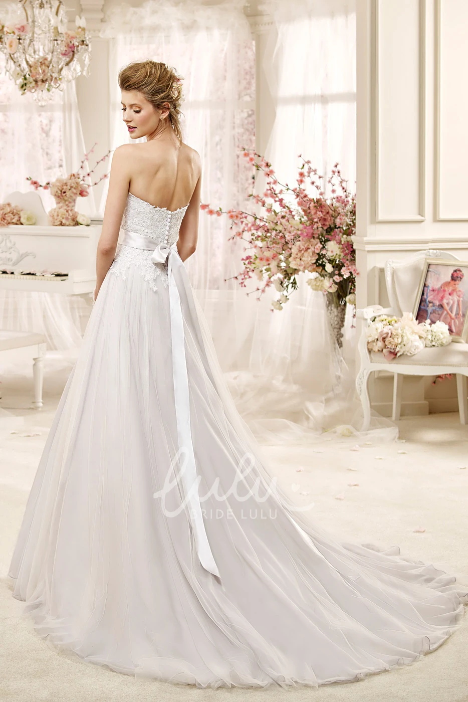 Lace Bodice A-line Wedding Dress with Flowers Sweetheart Unique