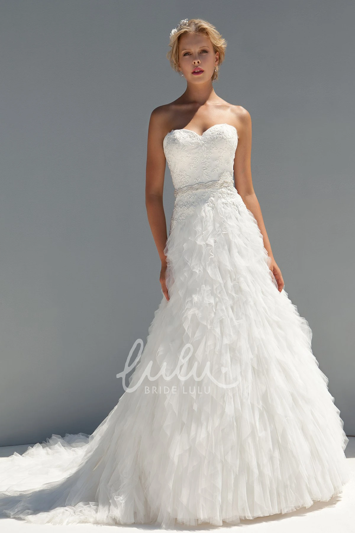 Sweetheart Tulle Wedding Dress with Cascading Ruffles and Waist Jewelry A-Line Floor-Length