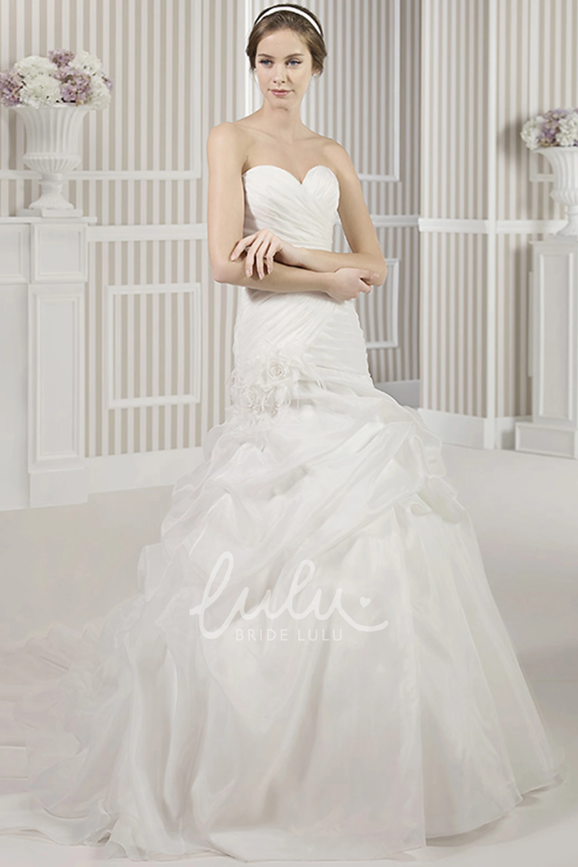 Sweetheart Satin Trumpet Wedding Dress with Pick Up and Criss Cross Classy Bridal Gown