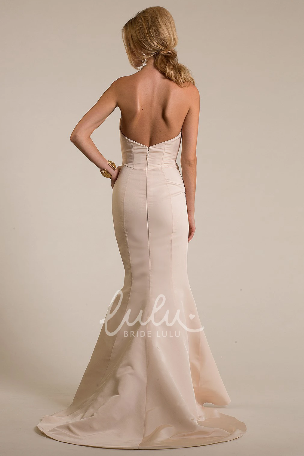 Sweetheart Sheath Satin Wedding Dress with Deep-V Back Simple and Classy Bridal Gown