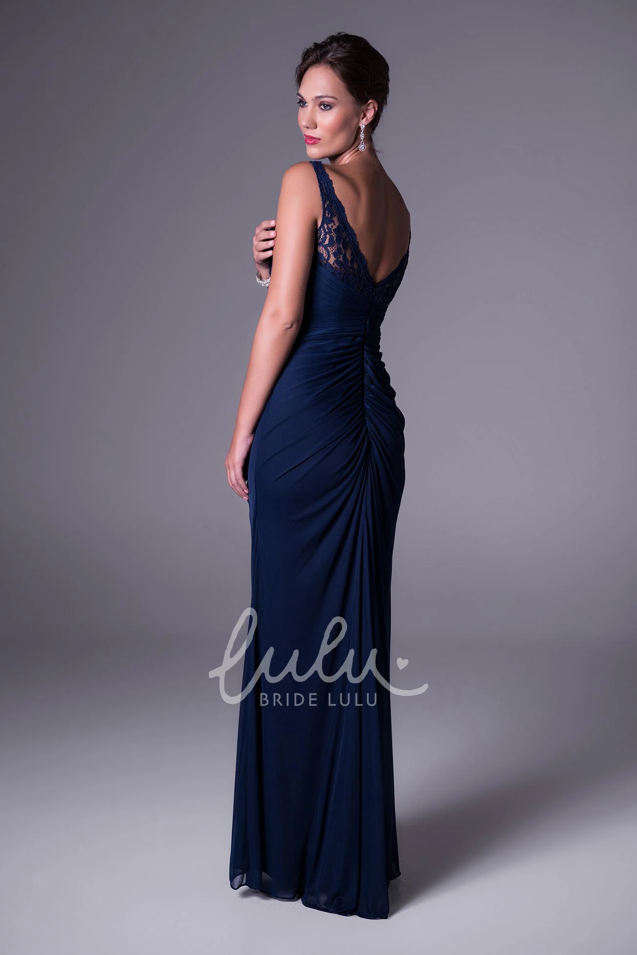 Sheath Lace Sleeveless Bateau-Neck Chiffon Bridesmaid Dress Modern Floor-Length Dress