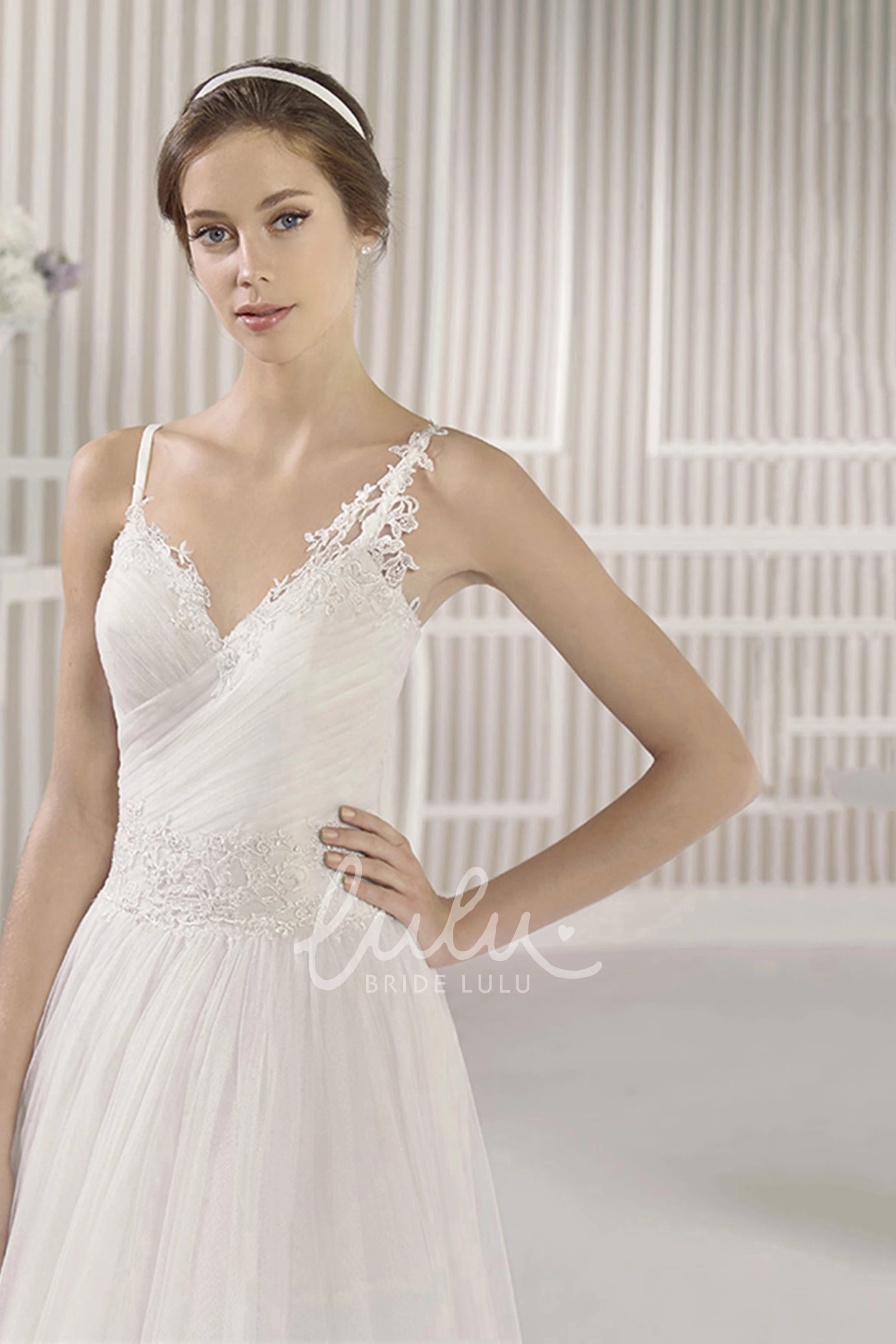 Tea-Length Spaghetti Lace Tulle A-Line Wedding Dress with Ruching Vintage Bridal Gown