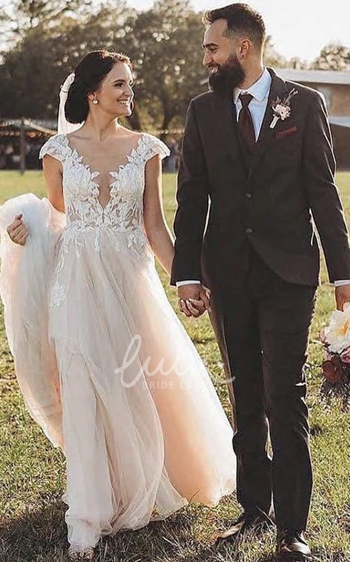 Romantic Scalloped Neck A-Line Tulle Wedding Dress with Appliques Flowy Wedding Gown