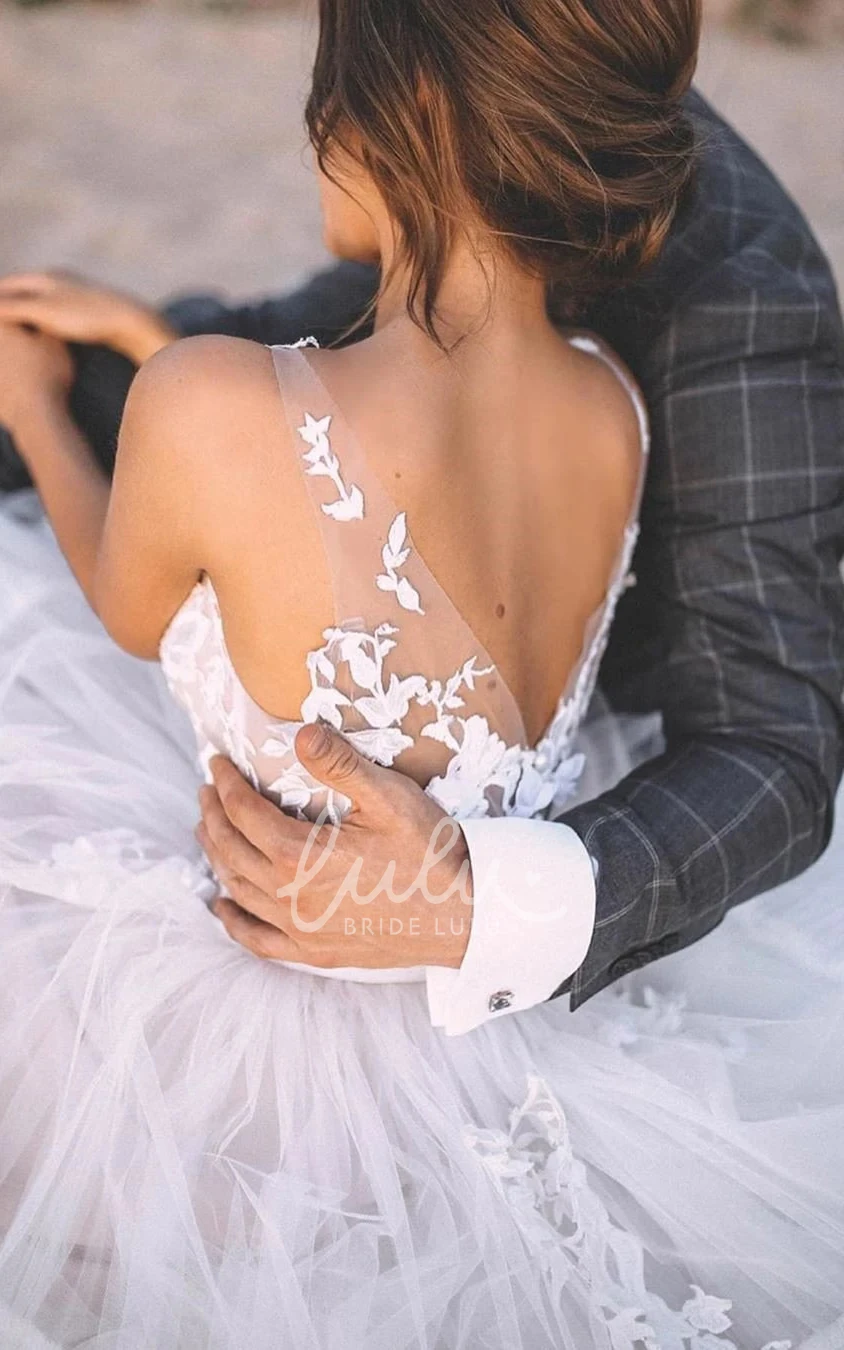 Lace Tulle V-Neck Ball Gown Wedding Dress with Appliques Casual Wedding Dress