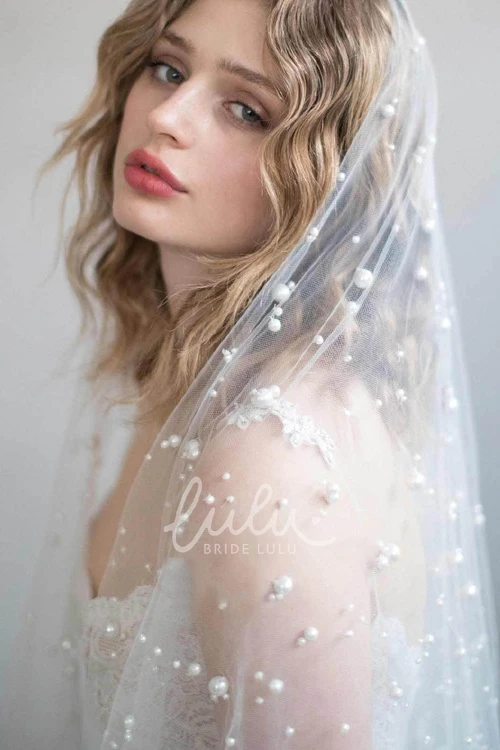 Pearl Fingertip Wedding Dress Veil Romantic Tulle with Elegant Touch