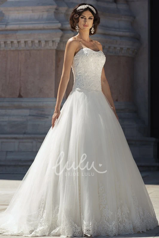 Ball Gown Tulle&Lace Strapless Sleeveless Wedding Dress With Appliques Unique Wedding Dress