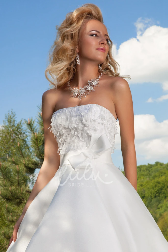 Satin Strapless Sleeveless Ball Gown Wedding Dress with Lace-Up Back and Bow Classy Bridal Gown