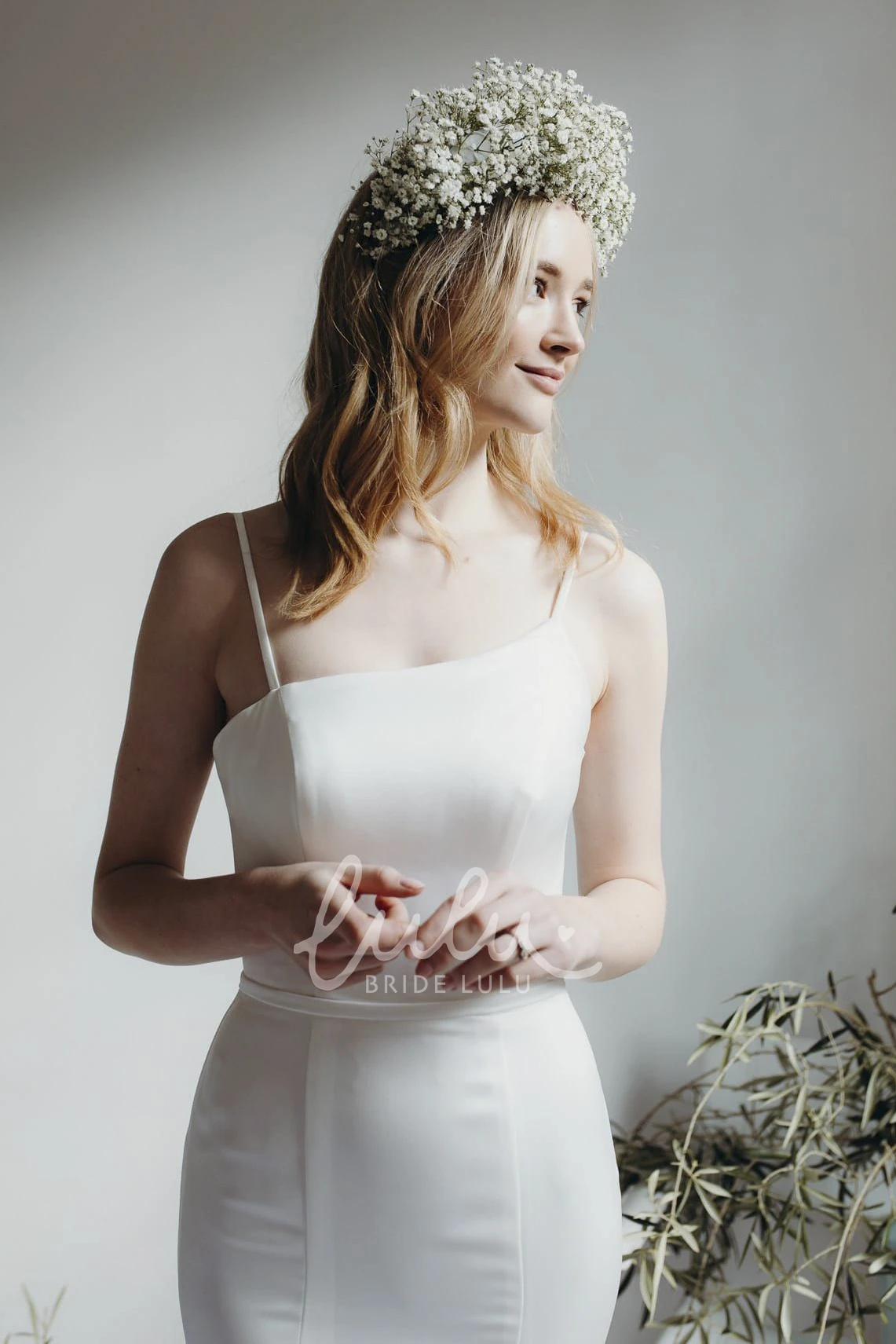 Asymmetrical Mermaid Winter Wedding Dress with Spaghetti Straps and Open Back