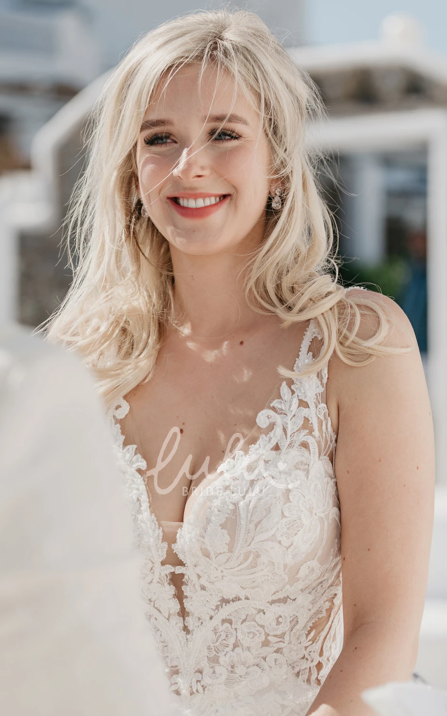 Sexy Casual Bohemian Garden Plunging Neckline Lace A-line Wedding Dress Unique Wedding Dress