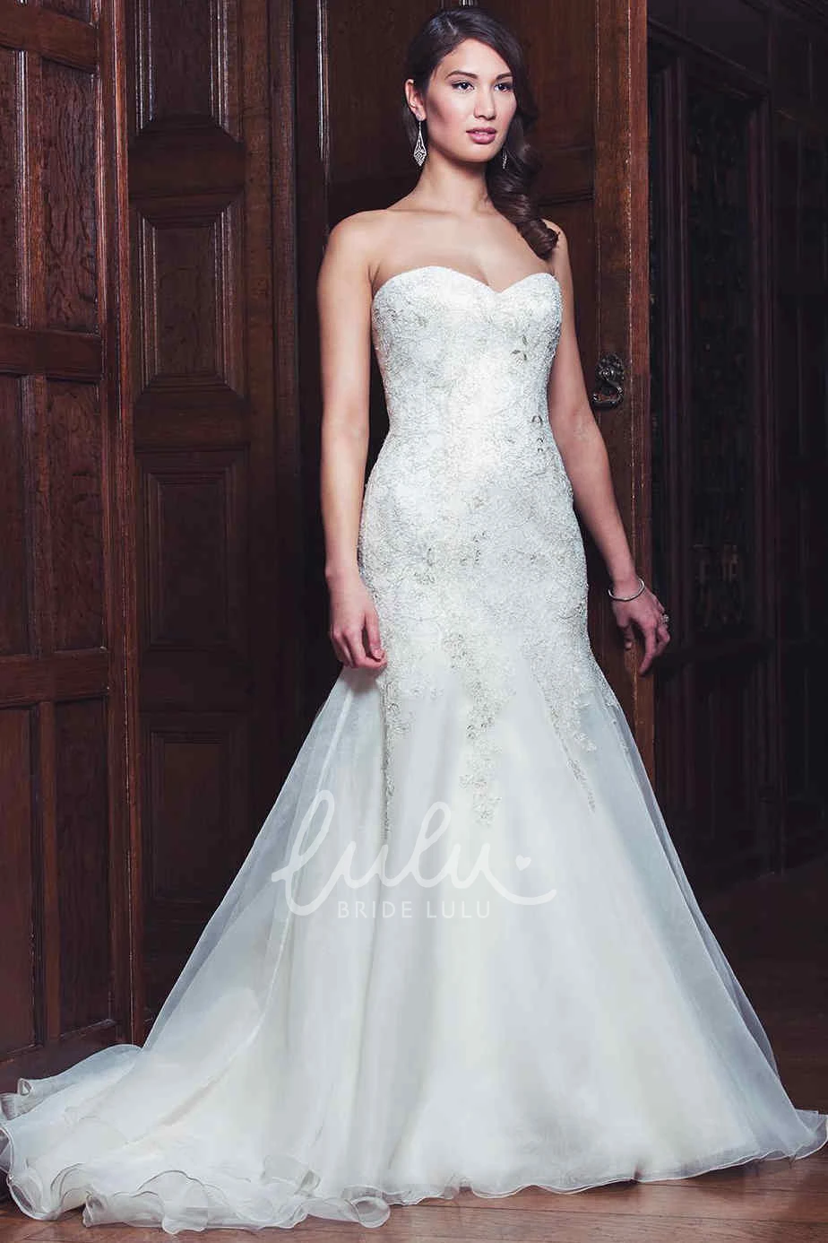 Lace Sweetheart Trumpet Wedding Dress with Appliques Floor-Length
