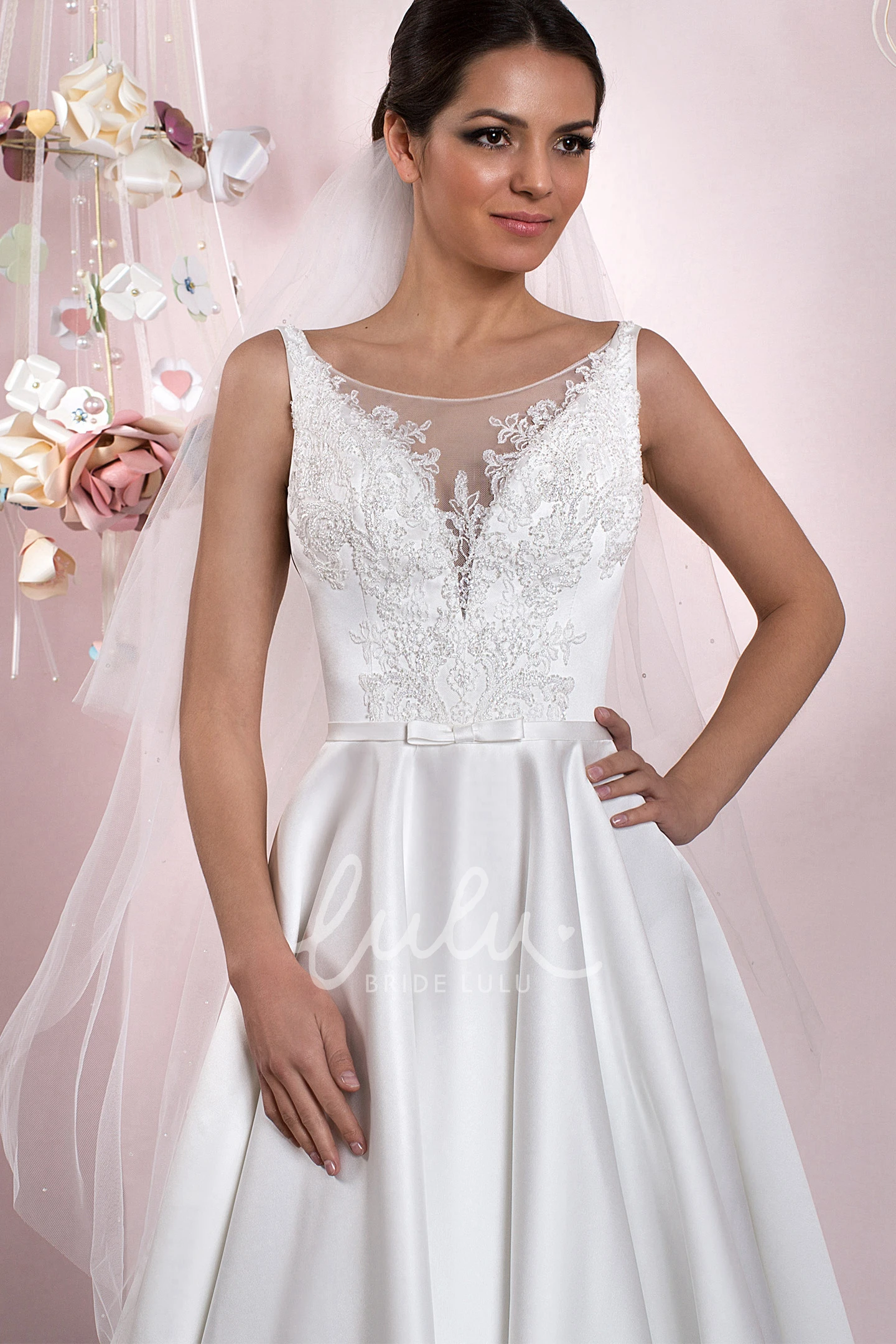 Lace Ball-Gown Sleeveless Wedding Dress with Deep-V Back and Pleats