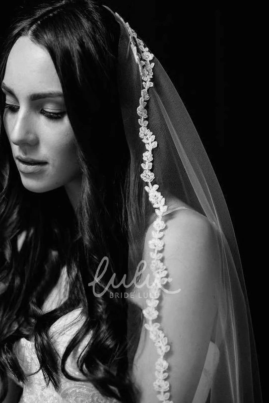Retro Lace Edge Bridal Veil with Long Tail Vintage Wedding Dress Addition