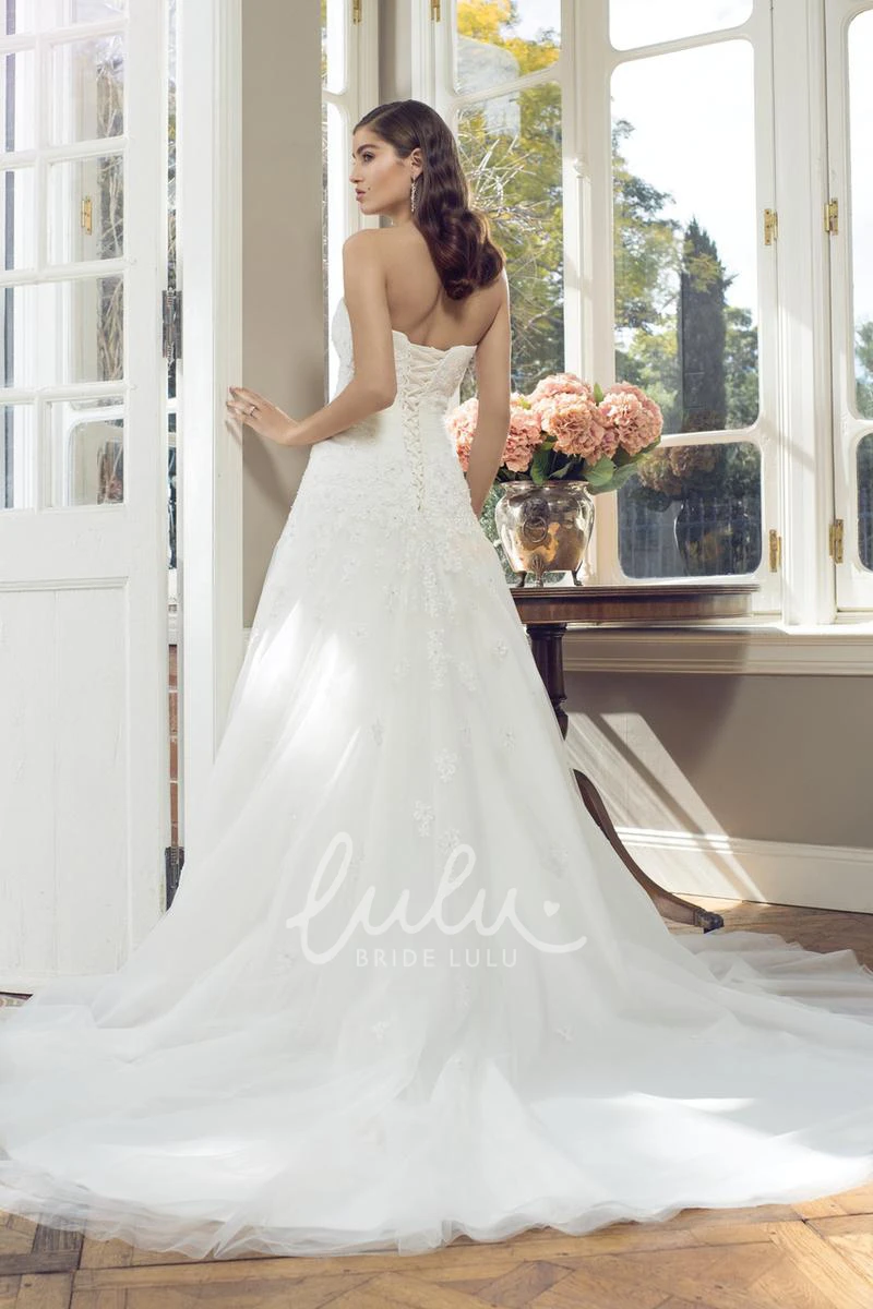 Appliqued Lace&Tulle Spring Wedding Dress with Waist Jewelry A-Line