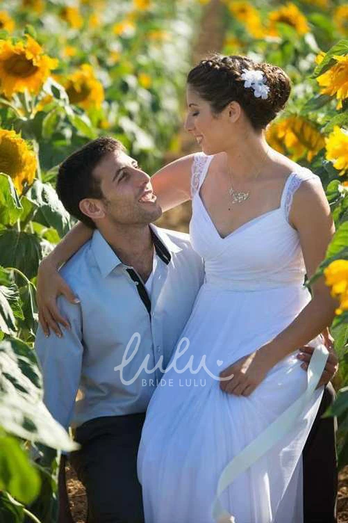 Keyhole Floor-Length Wedding Dress with Pleated Chiffon & Lace