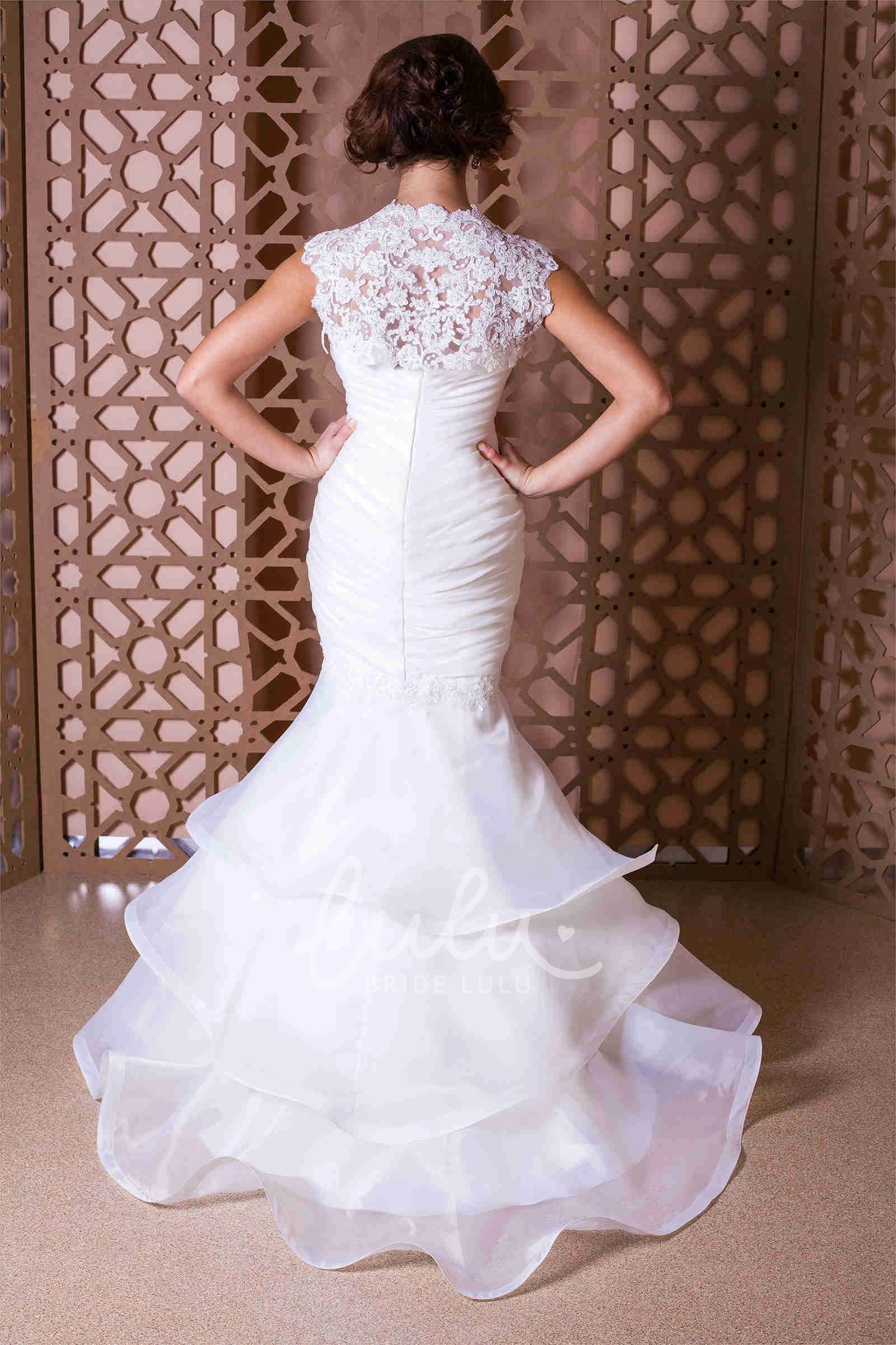Mermaid Organza Wedding Dress with Appliques and Cap-Sleeves