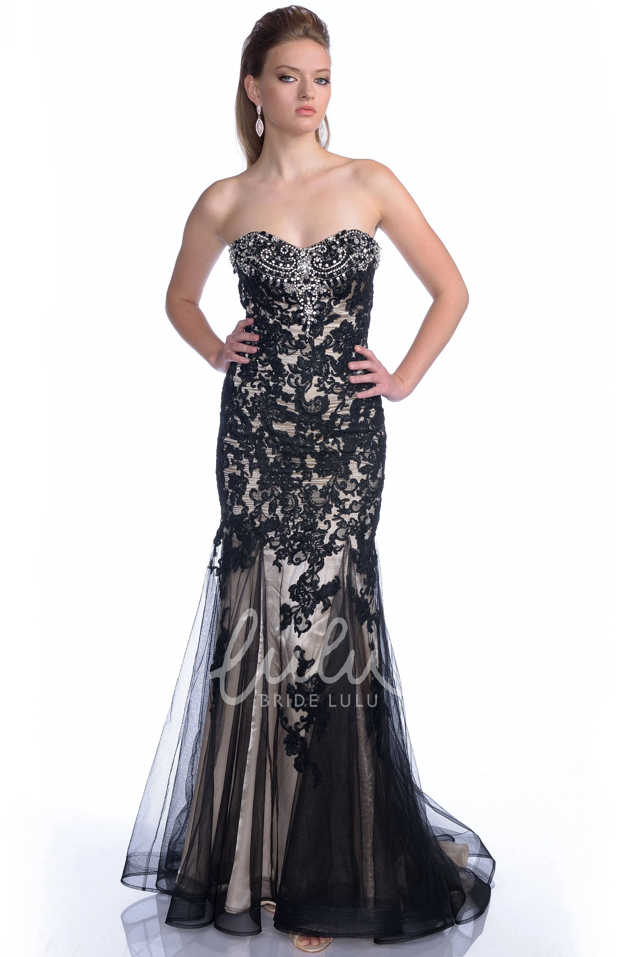 Mermaid Tulle Jeweled Prom Dress with Sweetheart Neckline and Lace Appliques