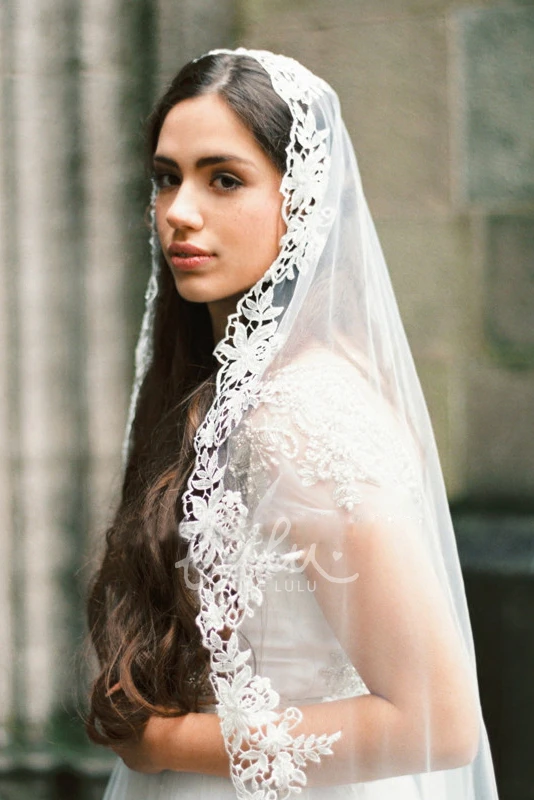New Western Schiffli Lace Applique Tulle Veil Elegant & Flowy
