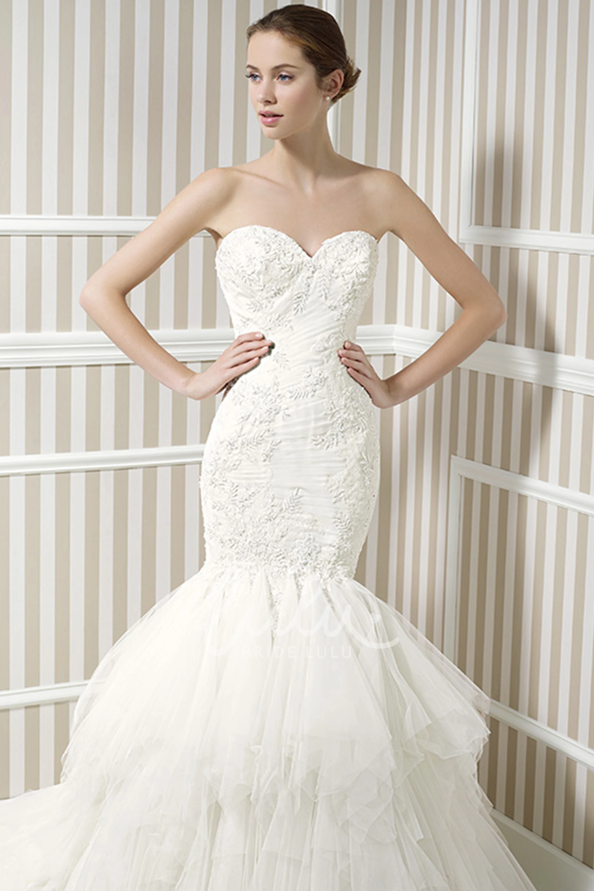 Sleeveless Trumpet Tulle Wedding Dress with Cascading Ruffles Appliques and Sweetheart Neckline