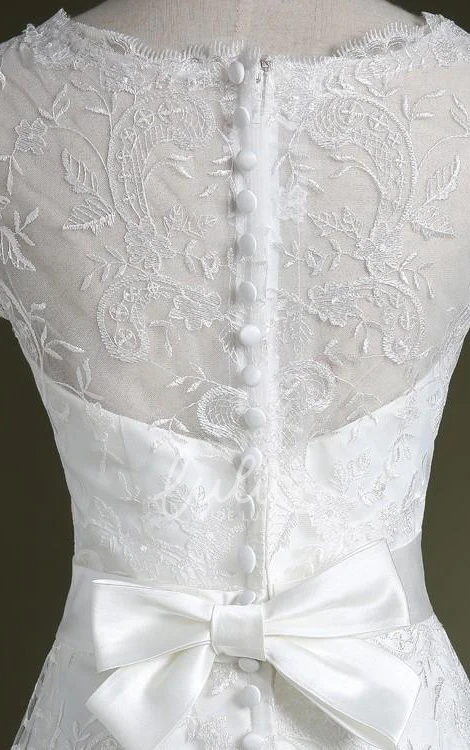 A-Line Tulle Lace Wedding Dress with Appliques and Corset Back