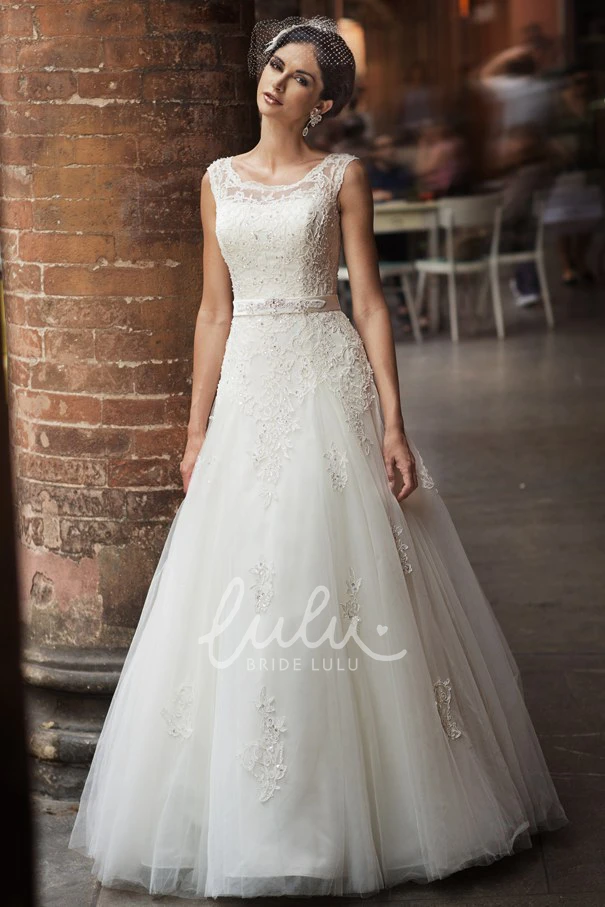 Sleeveless A-Line Tulle&Lace Wedding Dress with Bow Maxi Square-Neck