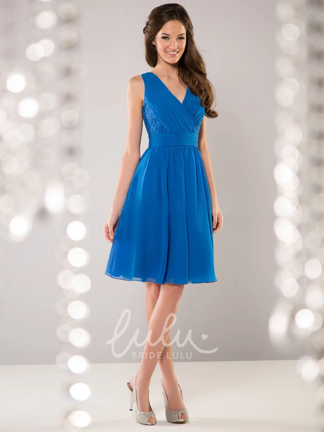 Chiffon Lace Back Bridesmaid Dress with V-Neck and Sleeveless Design