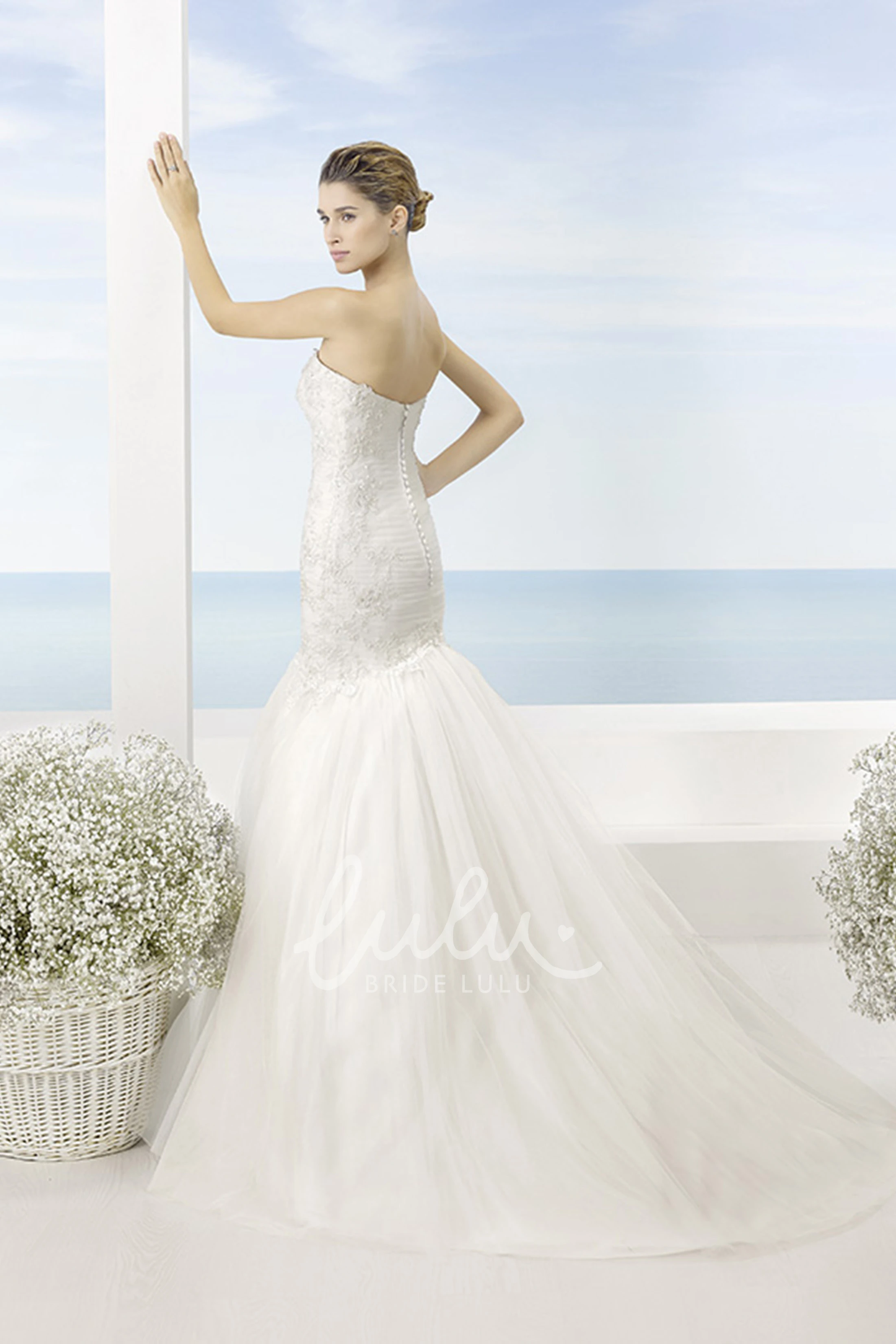 Mermaid Ruched Sweetheart Tulle Wedding Dress with Sweep Train Stunning Bridal Gown