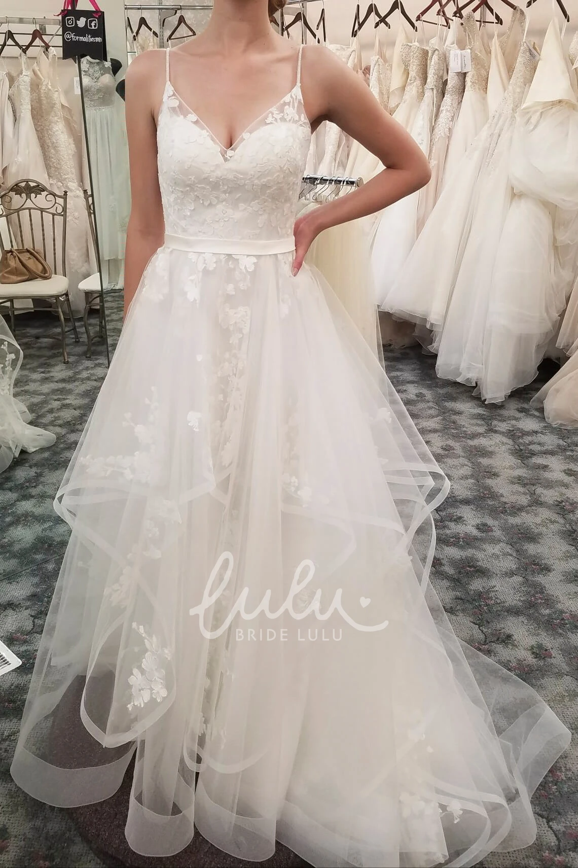 Adorable Sleeveless Tulle Wedding Dress V-neck with Floral Appliques and Ruffles