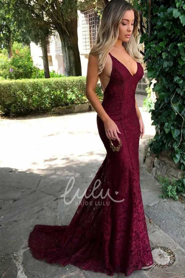 Lace V-Neck Sleeveless Mermaid Formal Dress with Sweep Train