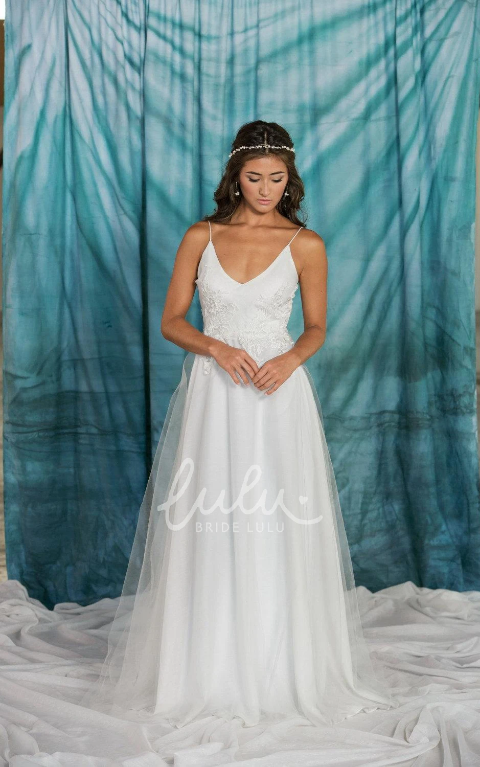 A-Line Tulle Lace Wedding Dress with Spaghetti Straps