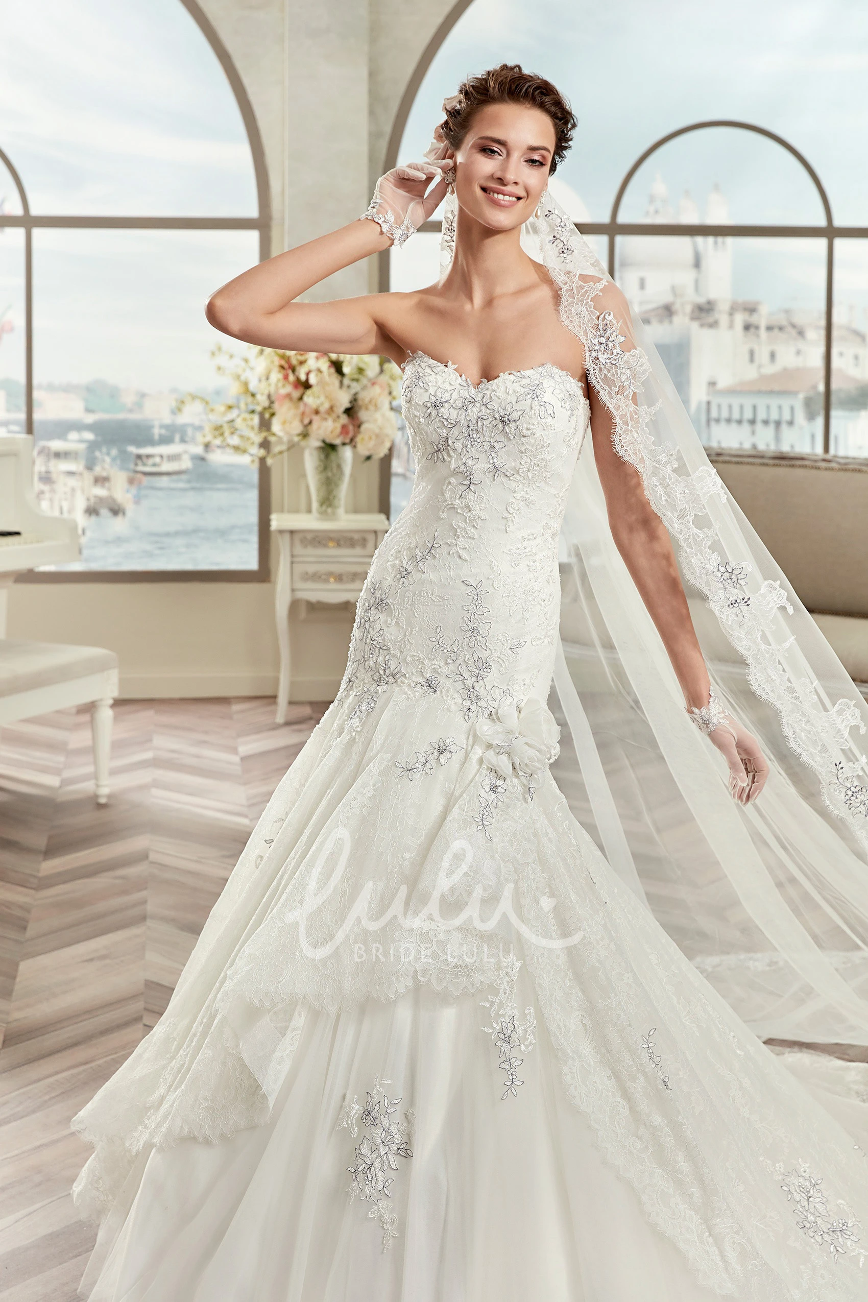 Mermaid Warm Wedding Dress with Sweetheart Neckline Appliques and Asymmetrical Ruffles