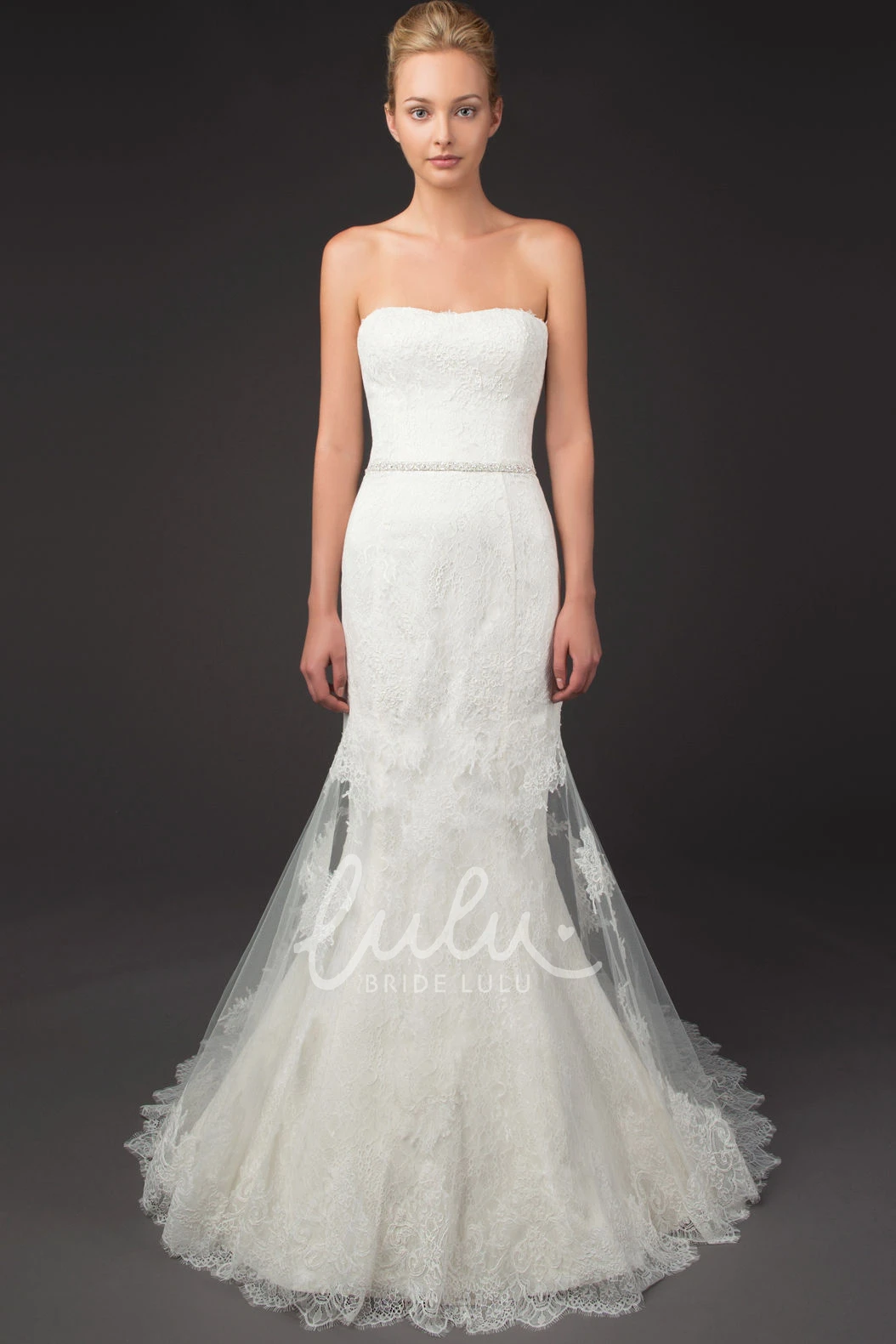 Appliqued Lace Mermaid Wedding Dress with Floor-Length and Backless Style