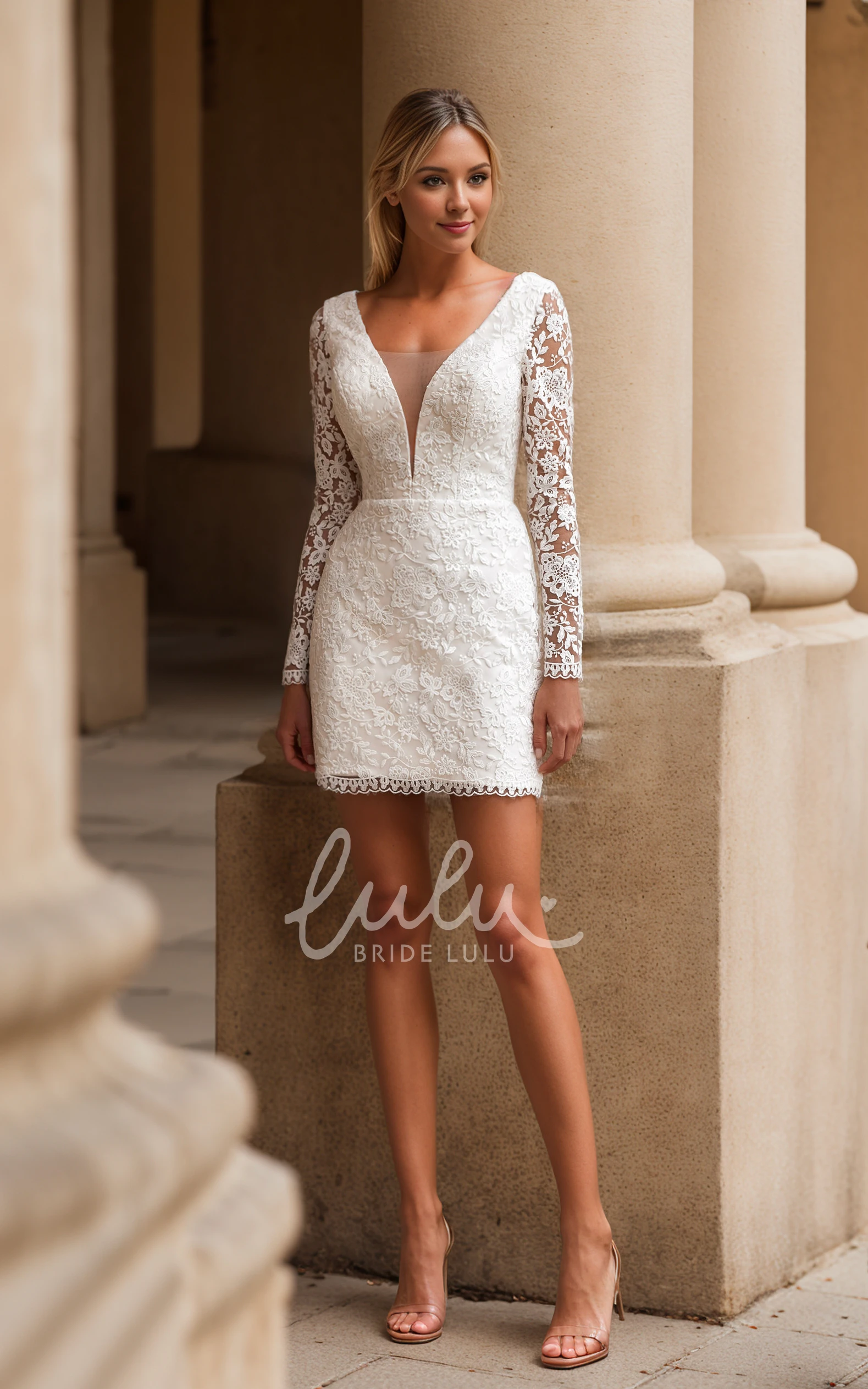 Vintage Bohemian Floral A-Line Lace Detachable Train Mini Wedding Dress Rustic Country Two Piece V-Neck Detachable Train Bridal Gown