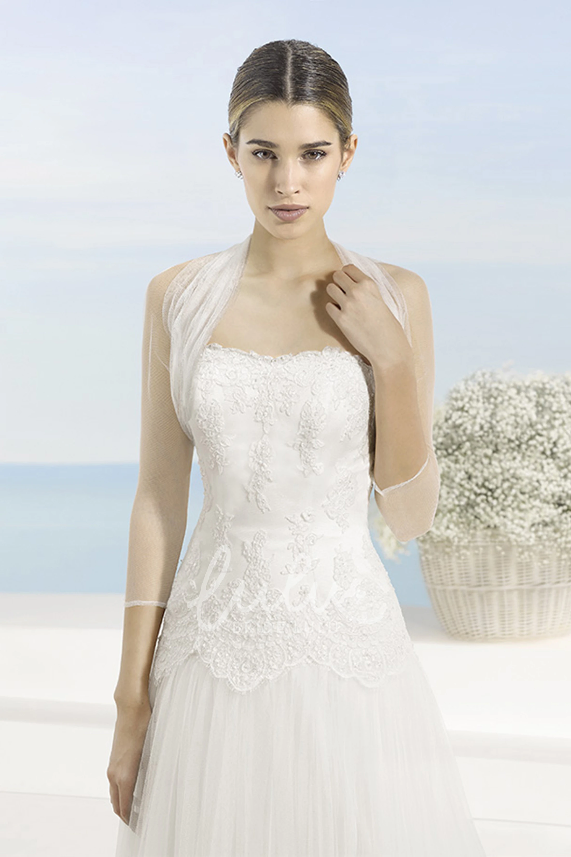 Appliqued A-Line Tulle Wedding Dress with Cape Strapless & Elegant