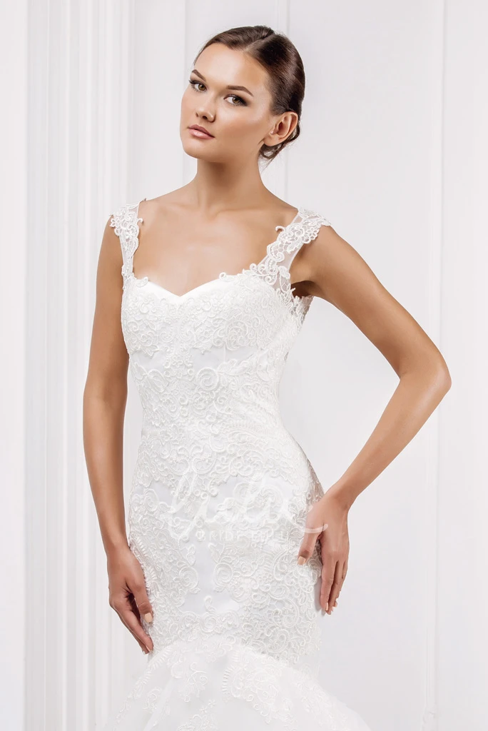 Mermaid Tulle&Lace Wedding Dress with Illusion Back and Court Train Modern Wedding Dress