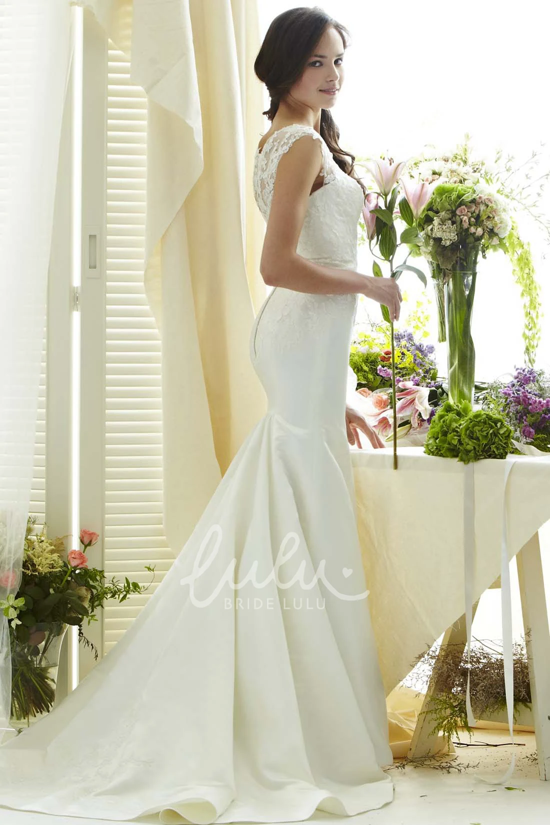 Cap-Sleeve V-Neck Taffeta Wedding Dress with Illusion Elegant Sheath Style