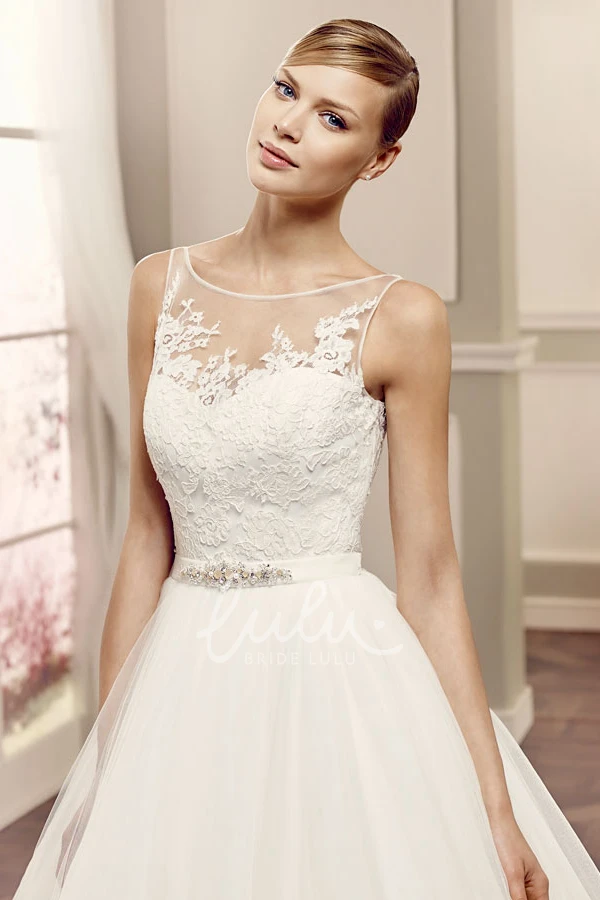 Scoop Chiffon Maxi Wedding Dress with Keyhole and Appliques