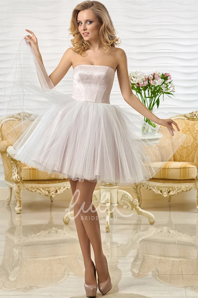 Strapless Tulle Mini Prom Dress with Sleeveless Design