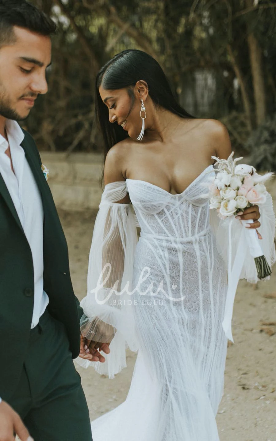 Off-shoulder V-neck Organza Mermaid Wedding Dress with Sleeves Casual