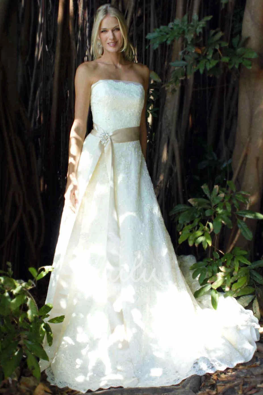 Strapless Lace Maxi Wedding Dress with Applique and Bow Sheath Wedding Dress