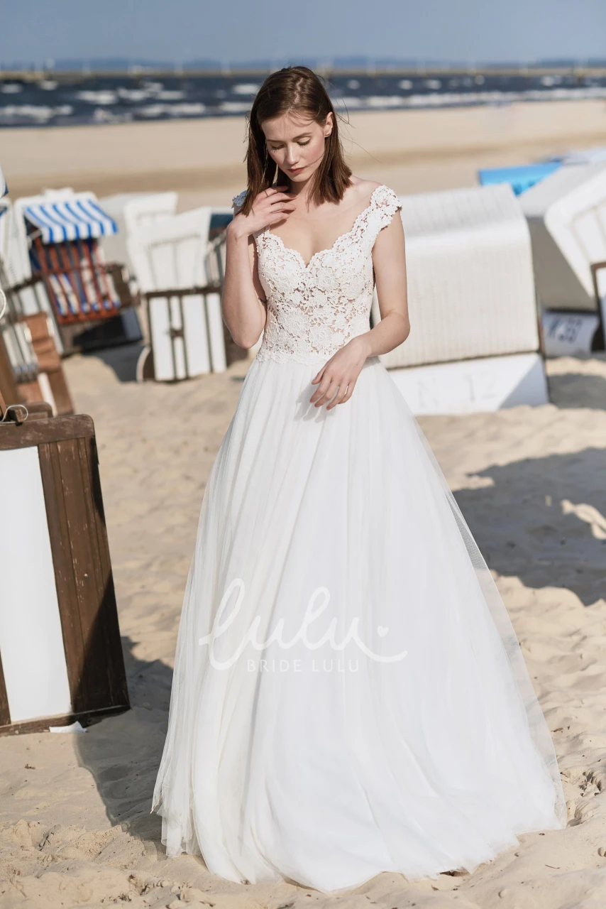 Floor-length Romantic Bridal Gown with Lace and Tulle