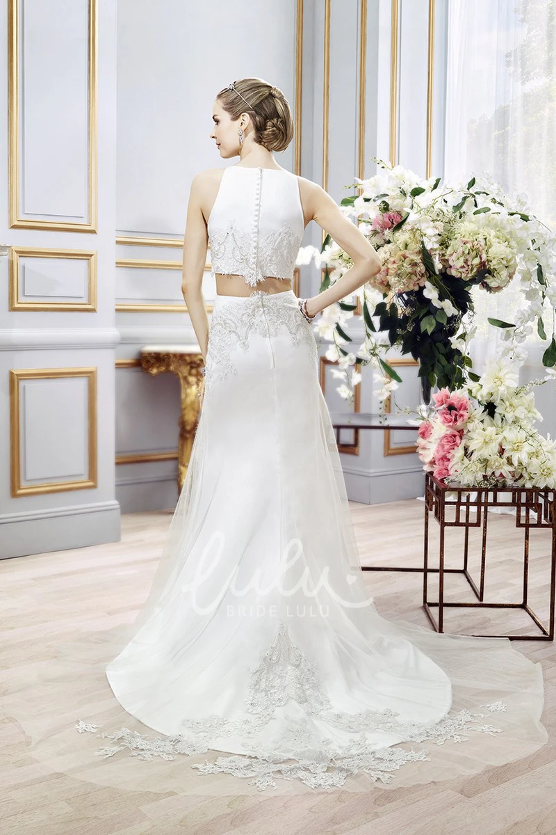Satin Sheath Wedding Dress with Appliques and Court Train