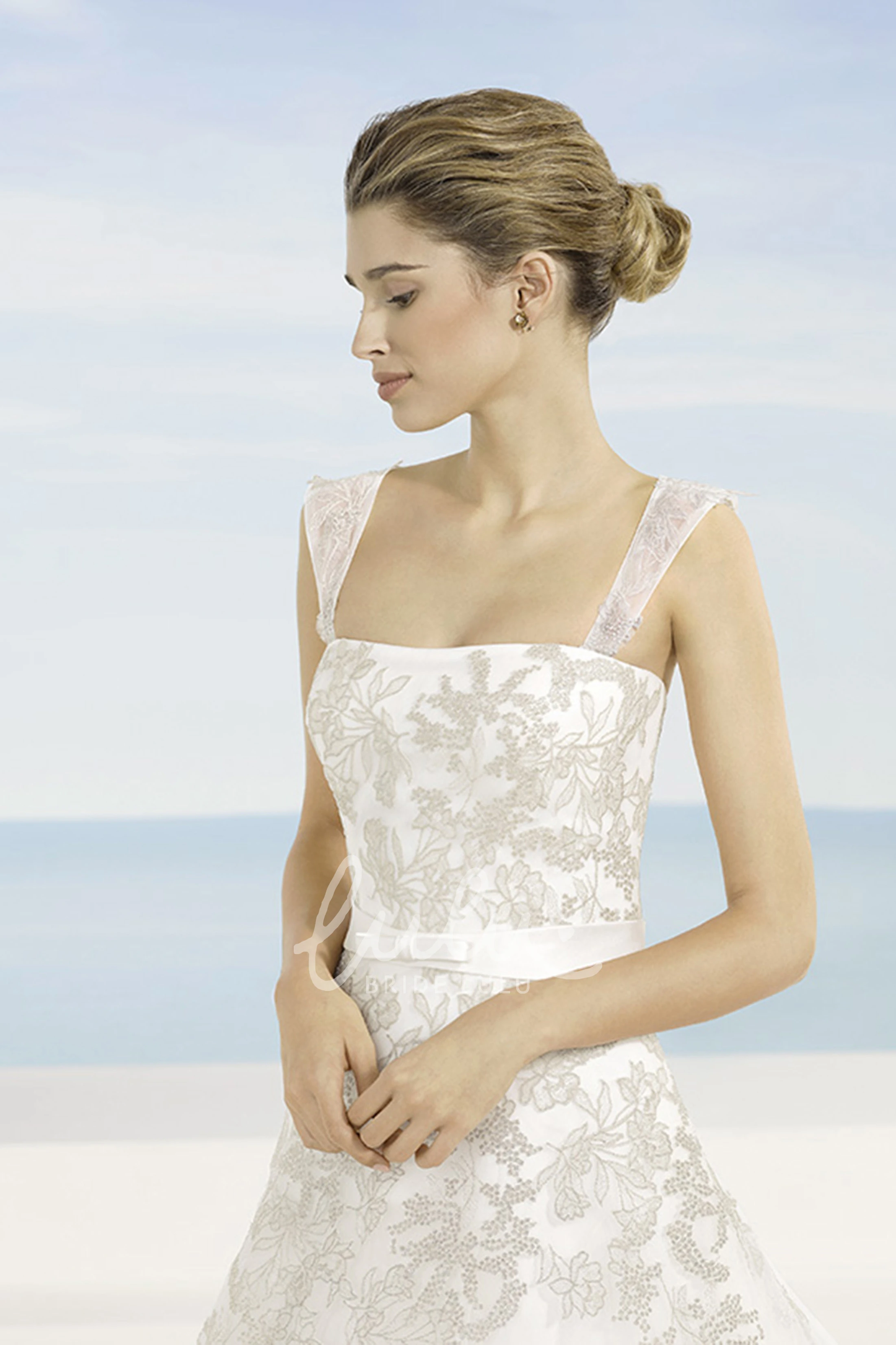 Strapless Tulle Wedding Dress with Appliques and Chapel Train A-Line