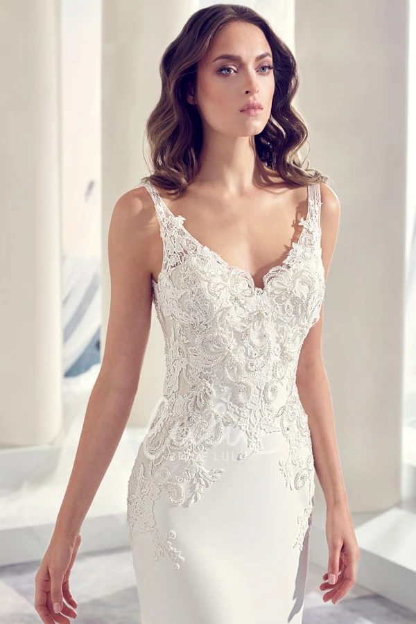 Chiffon Appliqued V-Neck Wedding Dress with Court Train Elegant Bridal Gown