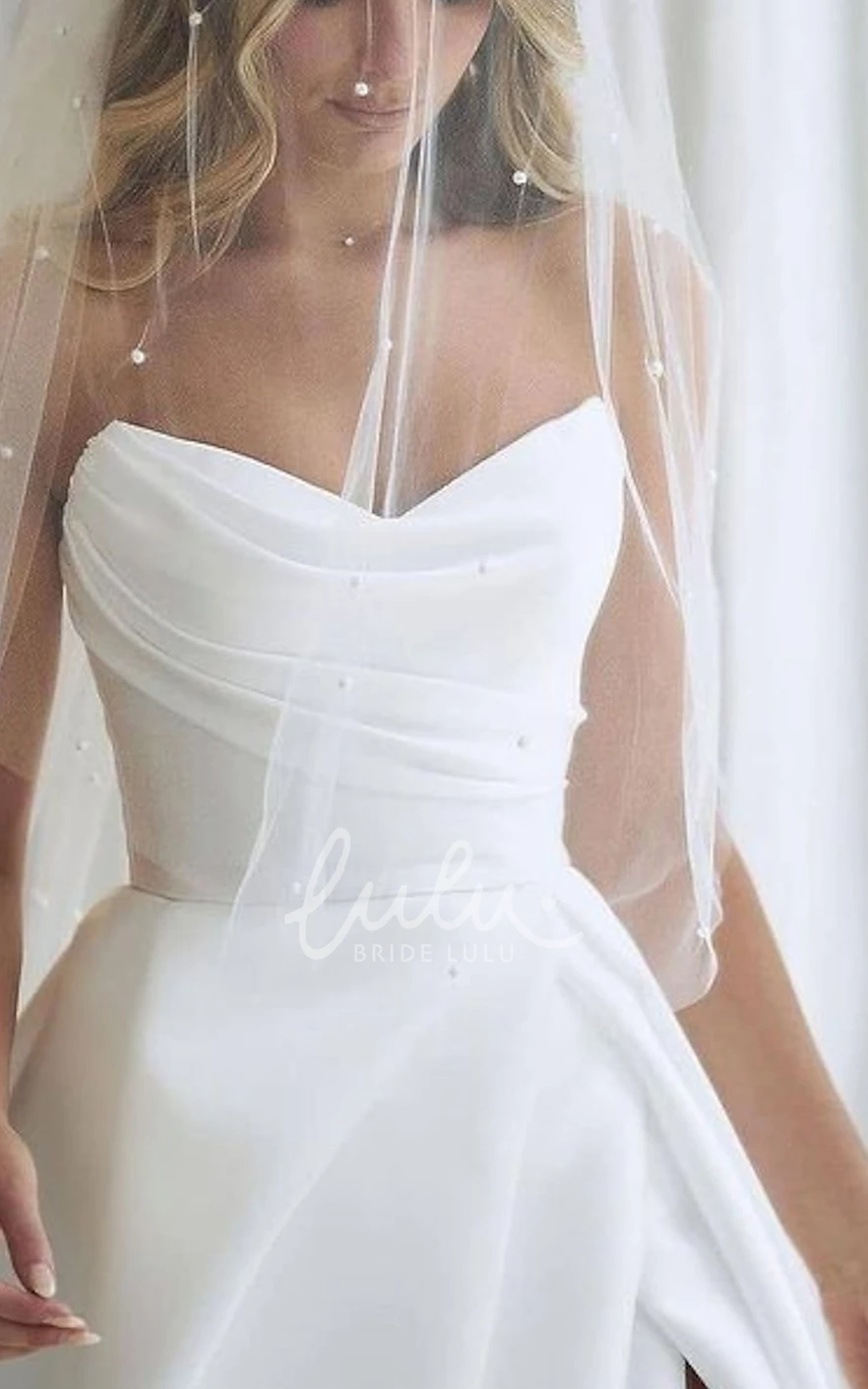 Sexy Beach Garden A-Line Satin Ball Gown Wedding Dress Formal Modern V-Neck Strapless Asymmetrical Split Front Prom Party Gown