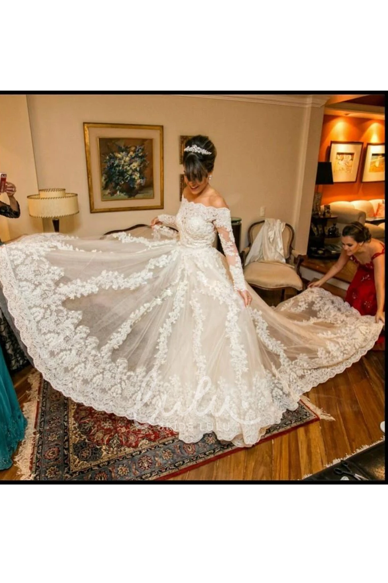 Off-the-shoulder Lace Tulle Wedding Dress Ball Gown Style