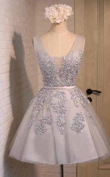 Short V-neck Tulle Lace Dress with Bow Beading and Appliques