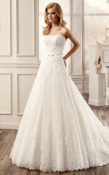 A-Line Lace Appliques Brush Train Wedding Dress Strapless Style