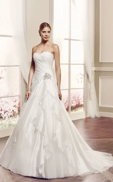 Ruched Satin&Tulle Wedding Dress with Appliques & Draping A-Line Sleeveless Sweetheart Floor-Length