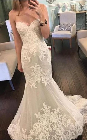 Beautiful Sweetheart Lace Mermaid Wedding Dress with Tulle Skirt