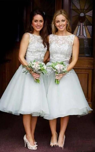 Lace Mini A-line Dress with Sleeveless Design Elegant Bridesmaid Dress